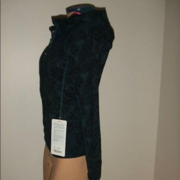 Lululemon Scuba Hoodie Women Size 4 =XS Rose Alberta Lake New with Tag - Picture 5 of 9